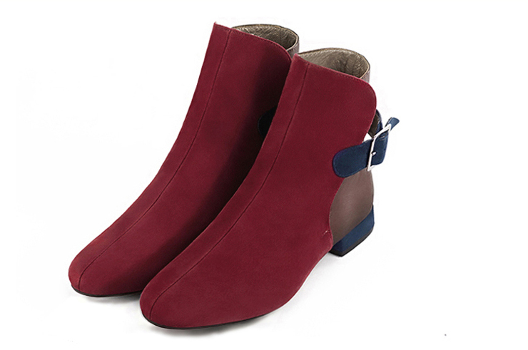Burgundy red and navy blue women's ankle boots with buckles at the back. Round toe. Flat block heels. Front view - Florence KOOIJMAN